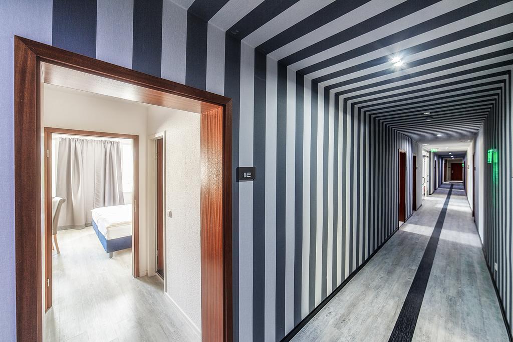 Sl'Otel Budget Bernburg Oda fotoğraf