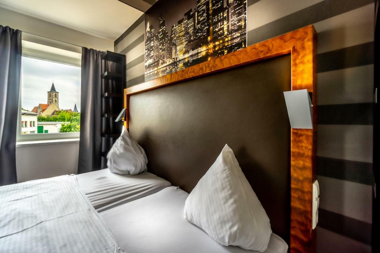 Sl'Otel Budget Bernburg Dış mekan fotoğraf